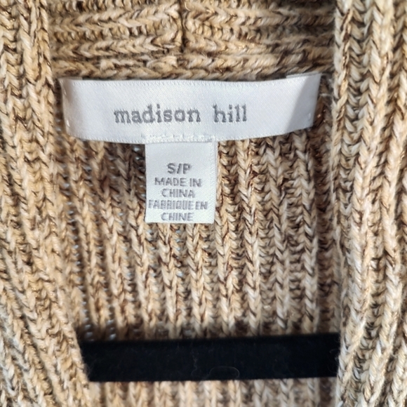 Shawl collar cardigan. New. Size Small Petite. - Picture 8 of 11